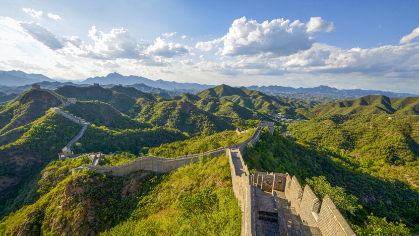 中越边境都龙口岸边民互市场正式运营