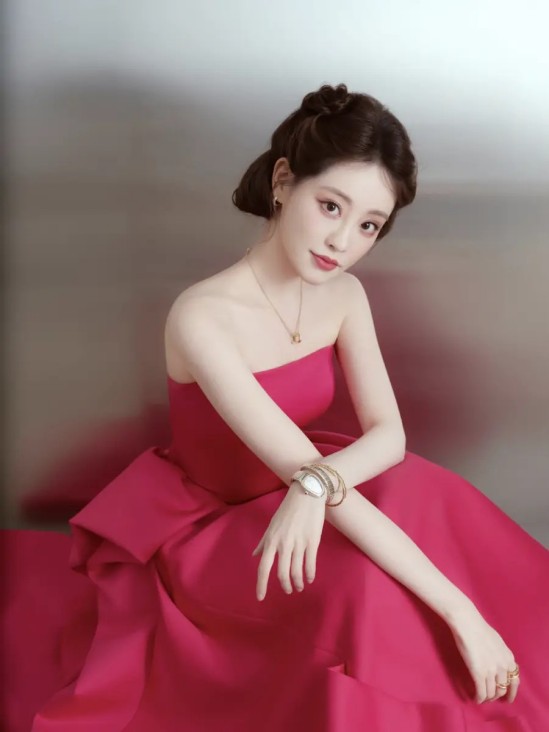 Jennie“嘲笑”了Rosé的头发？