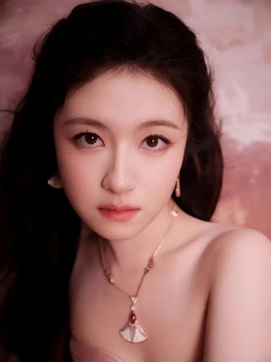 追了她这么多年，终于追到手了？